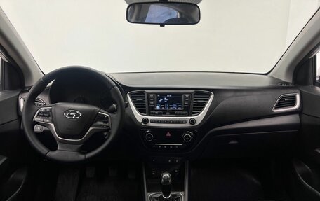Hyundai Solaris II рестайлинг, 2017 год, 899 900 рублей, 7 фотография
