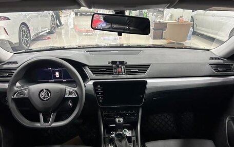 Skoda Superb III рестайлинг, 2022 год, 1 770 000 рублей, 7 фотография