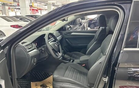 Skoda Superb III рестайлинг, 2022 год, 1 770 000 рублей, 6 фотография