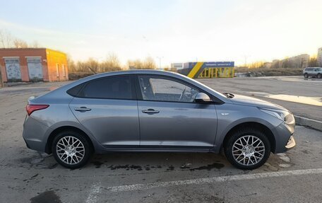 Hyundai Solaris II рестайлинг, 2017 год, 1 155 000 рублей, 5 фотография