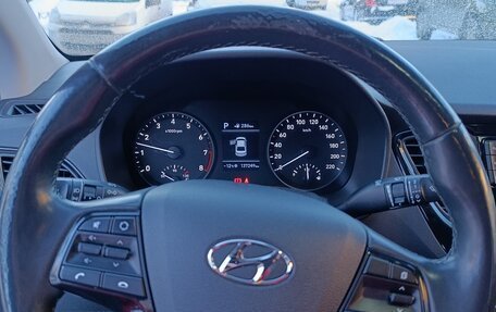 Hyundai Solaris II рестайлинг, 2017 год, 1 155 000 рублей, 12 фотография