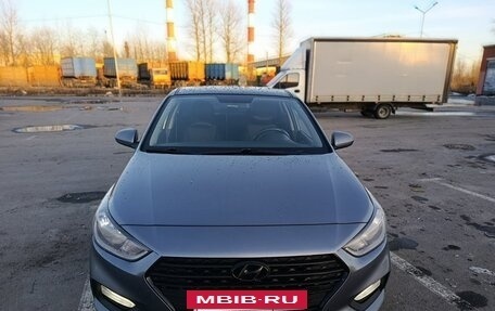 Hyundai Solaris II рестайлинг, 2017 год, 1 155 000 рублей, 2 фотография