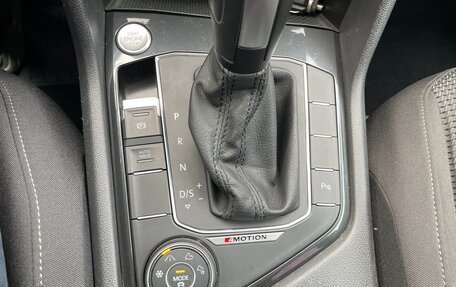 Volkswagen Tiguan II, 2020 год, 2 590 000 рублей, 16 фотография