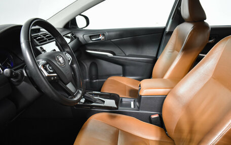 Toyota Camry, 2017 год, 2 348 790 рублей, 10 фотография