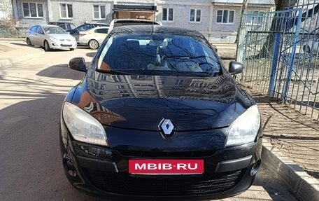 Renault Megane III, 2010 год, 665 000 рублей, 2 фотография