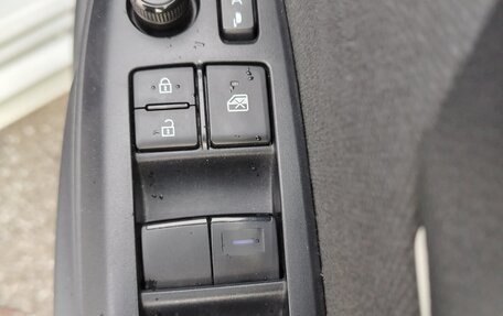 Toyota Yaris, 2021 год, 1 450 000 рублей, 8 фотография