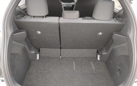 Toyota Yaris, 2021 год, 1 450 000 рублей, 17 фотография