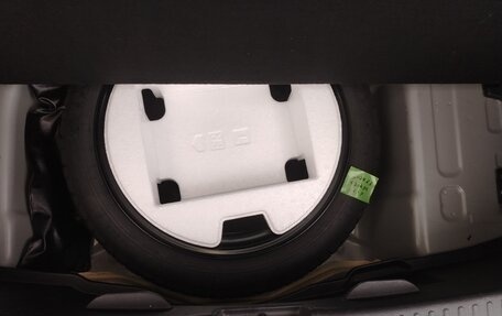 Toyota Yaris, 2021 год, 1 450 000 рублей, 19 фотография