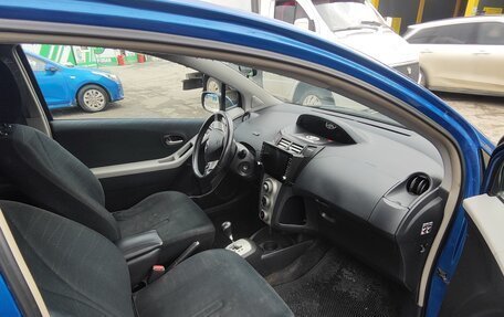 Toyota Yaris III рестайлинг, 2008 год, 670 000 рублей, 11 фотография