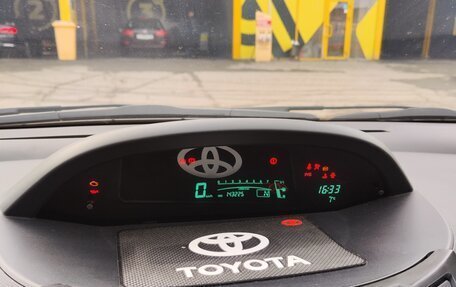 Toyota Yaris III рестайлинг, 2008 год, 670 000 рублей, 13 фотография