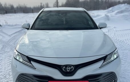 Toyota Camry, 2020 год, 3 200 000 рублей, 3 фотография