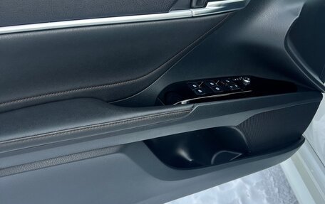 Toyota Camry, 2020 год, 3 200 000 рублей, 12 фотография