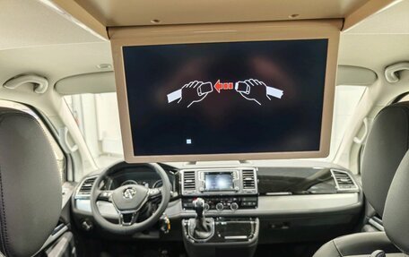 Volkswagen Multivan T6 рестайлинг, 2019 год, 4 650 000 рублей, 19 фотография