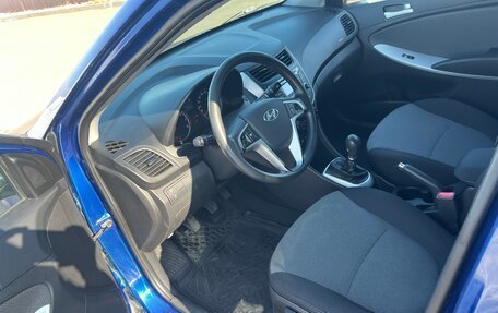 Hyundai Solaris II рестайлинг, 2013 год, 794 000 рублей, 9 фотография