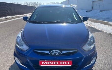 Hyundai Solaris II рестайлинг, 2013 год, 794 000 рублей, 2 фотография