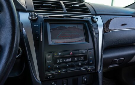 Toyota Camry, 2017 год, 1 995 000 рублей, 15 фотография