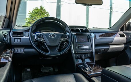 Toyota Camry, 2017 год, 1 995 000 рублей, 16 фотография