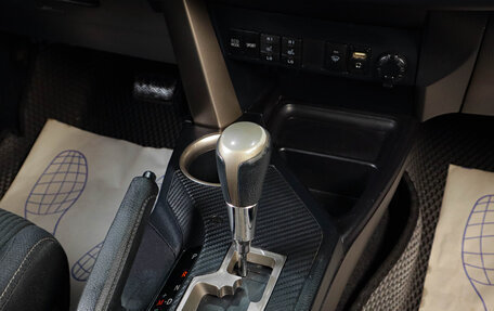 Toyota RAV4, 2016 год, 1 999 000 рублей, 18 фотография