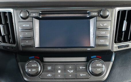 Toyota RAV4, 2016 год, 1 999 000 рублей, 17 фотография