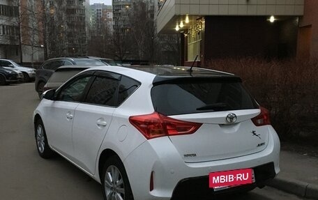 Toyota Auris II, 2013 год, 1 050 000 рублей, 4 фотография