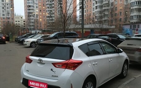 Toyota Auris II, 2013 год, 1 050 000 рублей, 3 фотография