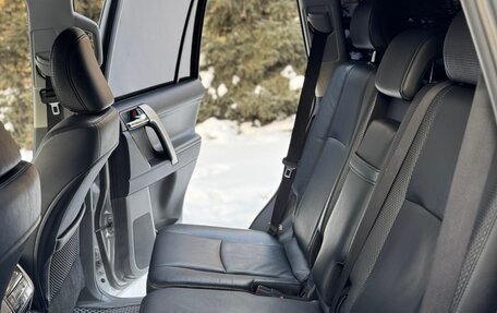 Toyota Land Cruiser Prado 150 рестайлинг 2, 2009 год, 3 080 000 рублей, 28 фотография