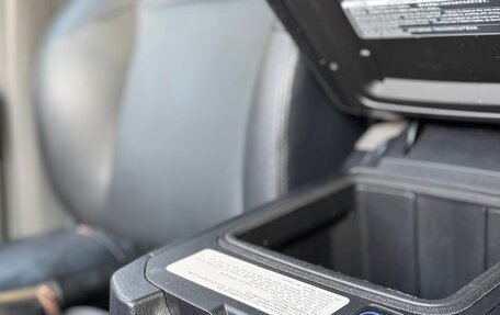 Toyota Land Cruiser Prado 150 рестайлинг 2, 2009 год, 3 080 000 рублей, 38 фотография