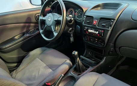 Nissan Almera, 2004 год, 210 000 рублей, 12 фотография