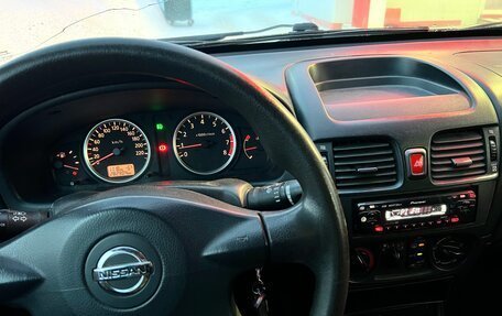 Nissan Almera, 2004 год, 210 000 рублей, 14 фотография