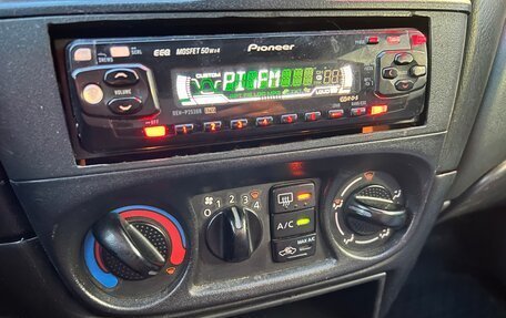 Nissan Almera, 2004 год, 210 000 рублей, 15 фотография