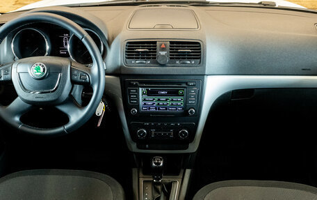 Skoda Yeti I рестайлинг, 2013 год, 889 000 рублей, 5 фотография