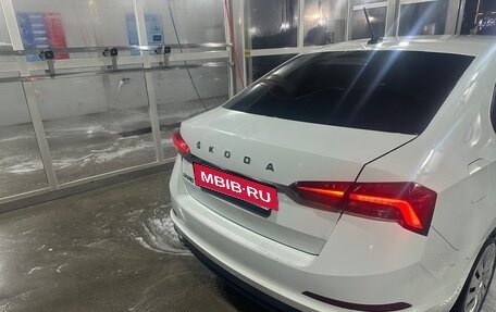 Skoda Rapid II, 2021 год, 950 000 рублей, 2 фотография