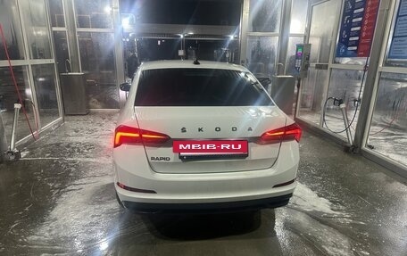 Skoda Rapid II, 2021 год, 950 000 рублей, 3 фотография