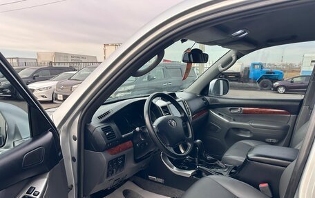 Toyota Land Cruiser Prado 120 рестайлинг, 2003 год, 2 149 900 рублей, 10 фотография