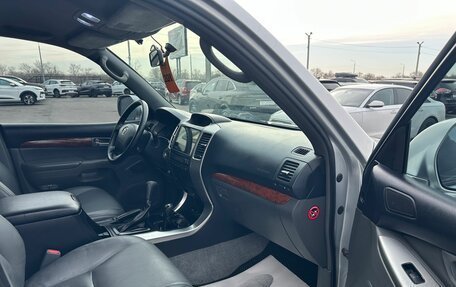 Toyota Land Cruiser Prado 120 рестайлинг, 2003 год, 2 149 900 рублей, 12 фотография