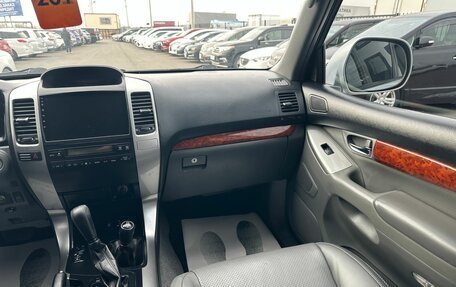 Toyota Land Cruiser Prado 120 рестайлинг, 2003 год, 2 149 900 рублей, 15 фотография