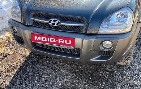 Hyundai Tucson III, 2005 год, 800 000 рублей, 1 фотография