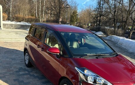 Toyota Sienta II, 2019 год, 1 460 000 рублей, 2 фотография