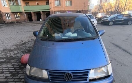 Volkswagen Sharan I рестайлинг, 1997 год, 220 000 рублей, 2 фотография