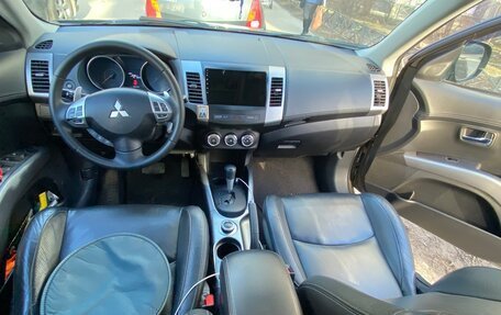 Mitsubishi Outlander III рестайлинг 3, 2010 год, 1 100 000 рублей, 6 фотография
