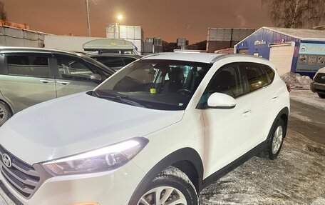 Hyundai Tucson III, 2018 год, 1 980 000 рублей, 2 фотография