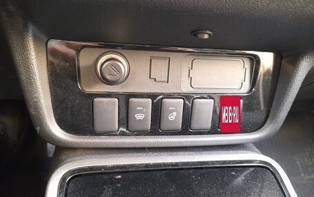 Mitsubishi Outlander III рестайлинг 3, 2018 год, 1 750 000 рублей, 3 фотография