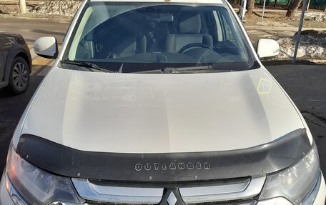 Mitsubishi Outlander III рестайлинг 3, 2018 год, 1 750 000 рублей, 9 фотография