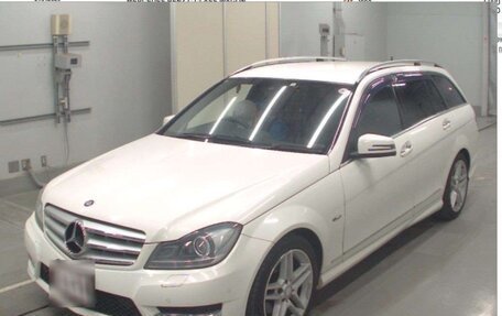 Mercedes-Benz C-Класс, 2012 год, 1 650 000 рублей, 23 фотография