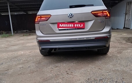 Volkswagen Tiguan II, 2017 год, 3 200 000 рублей, 13 фотография