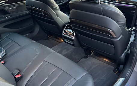 BMW 7 серия, 2020 год, 6 000 000 рублей, 9 фотография