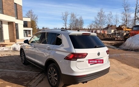 Volkswagen Tiguan II, 2018 год, 2 250 000 рублей, 6 фотография