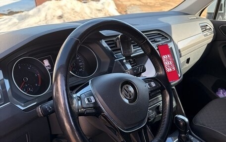 Volkswagen Tiguan II, 2018 год, 2 250 000 рублей, 9 фотография