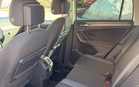 Volkswagen Tiguan II, 2018 год, 2 250 000 рублей, 11 фотография