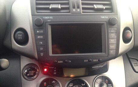 Toyota RAV4, 2010 год, 1 800 000 рублей, 9 фотография